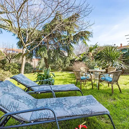 Apartamento Rossi With Magical Garden